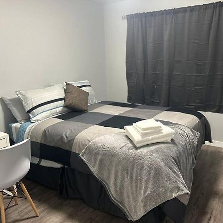 Apartamento Cute Highland Park Upper B Unit YYC Exterior foto