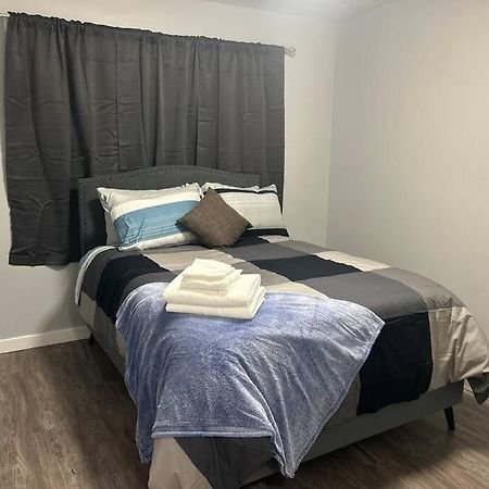 Apartamento Cute Highland Park Upper B Unit YYC Exterior foto